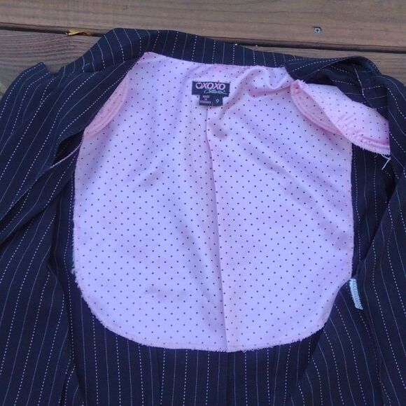 XOXO Y2K Two Piece Black Pinstripe Suit Blazer Size 9 and Wide Leg Pants Size 13 - Picture 5 of 13